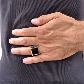 Gold men`s ring, yellow gold, black onyx and zirconium