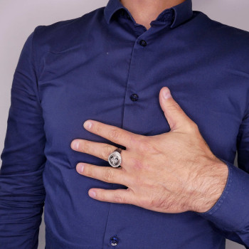 Gold ring 14 kt for men with a pilgrim's cross and diamonds