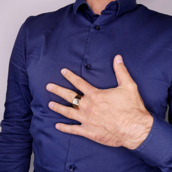 Gold ring for men with diamonds