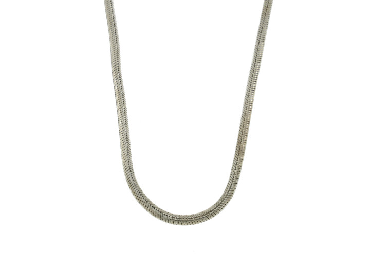 Women's silver chain