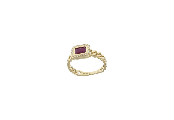 Ring with diamonds